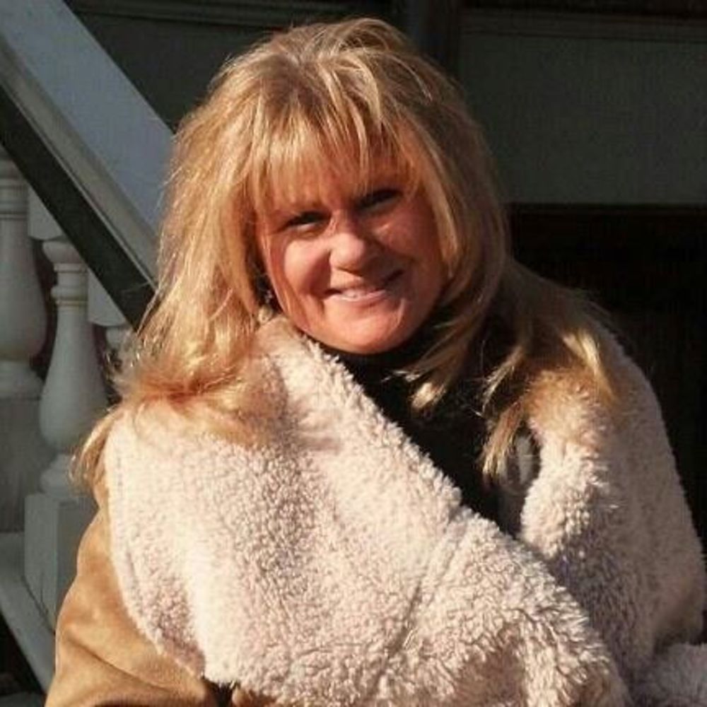 Meet your Posher, Denise